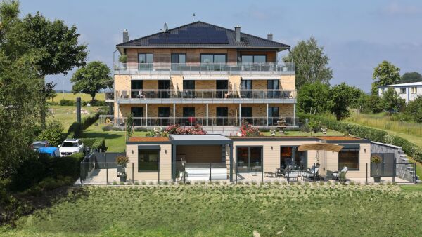 Kells Appartements, Klink