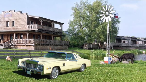 Horse Lake Ranch, Saal